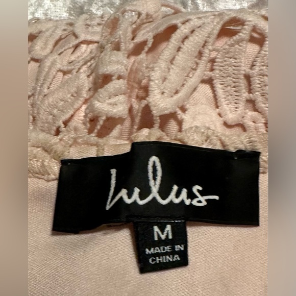 🩵 Lulus blush cotton lace dress with keyhole back. 092 - Picture 6 of 11